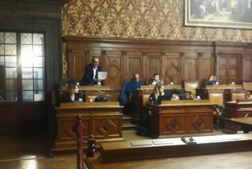 Toni accesi in Consiglio comunale tra Piccini e Caridi