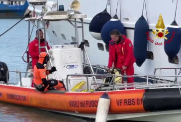 Ischia, i sommozzatori impegnati nelle ricerche dei dispersi