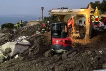 A Ischia si continua a scavare, ancora 4 persone disperse