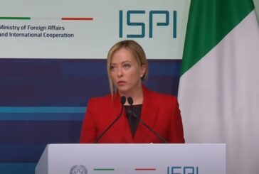 Immigrazione, Meloni "Flusso ingestibile, serve collaborazione Ue"