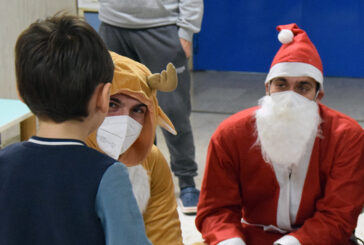 I doni della Polizia per i piccoli pazienti delle Scotte
