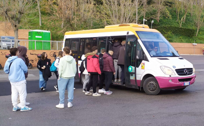 Il 15 e 16 agosto navette di at da Porta Tufi e dal parcheggio dei Due Ponti