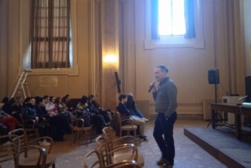 Piccolomini: tre quinte a lezione di Shoah dal professor Bardotti