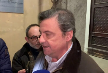 Scuola, Calenda "Pagare meglio i docenti nelle aree più difficili"