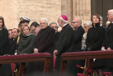 Mattarella ai funerali di Benedetto XVI