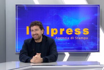 Siani "amico in affitto" per il suo ritorno al cinema