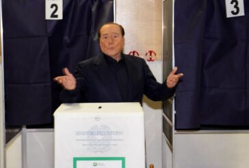 Berlusconi chiama Meloni e Salvini "Governo forte, sarà di legislatura"