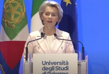 Von der Leyen "Putin nega all'Ucraina il diritto di esistere"