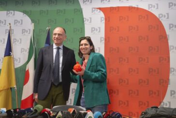 Pd, passaggio di consegne Letta-Schlein "Aprire subito il tesseramento"