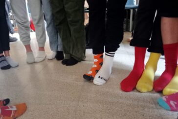 La Giornata dei calzini spaiati al Piccolomini