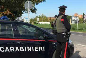 Evade dai domiciliari e irrompe in casa dell’ex moglie: arrestato