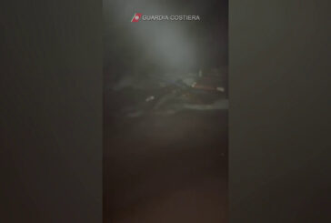 Tragedia Crotone, prime immagini dei soccorsi della Guardia Costiera