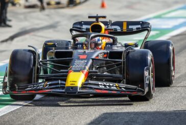 Pole position Verstappen in Bahrain, Ferrari in seconda fila