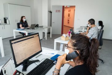 L'occupazione accelera, i servizi trainano la domanda di lavoro
