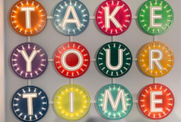 "Take Your Time", l'arte contemporanea racconta i 4 poli del Gruppo FS