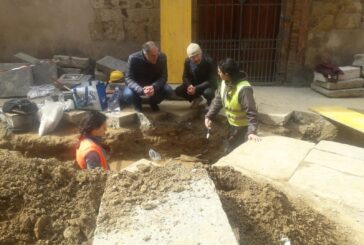 Iniziati i lavori di recupero dello scheletro rinvenuto in via Camollia