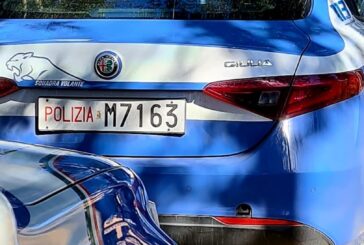 Blocca le serrature dei negozi con l’attack: denunciato dalla Polizia