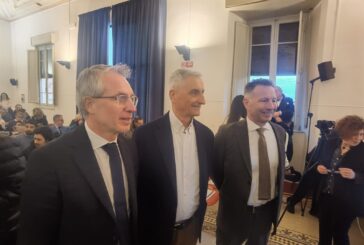 Castagnini chiude la campagna elettorale in piazza del Campo