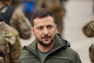Zelensky "Celebriamo la Pasqua con una fede incrollabile nella vittoria"