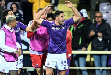 La Fiorentina perde 3-2 con il Lech Poznan ma va in semifinale