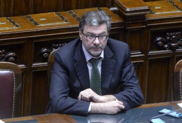 Giorgetti "L'Italia cresce, le imprese sono forti"