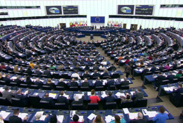 Clima, il Parlamento Europeo approva la carbon tax