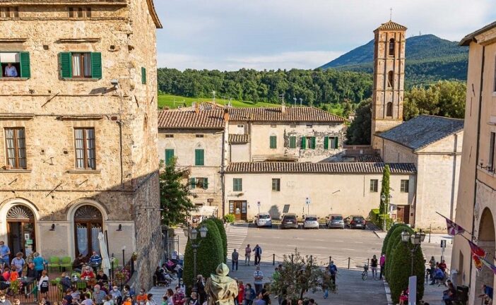 Al via, dal primo giugno, i varchi elettronici nel centro storico di Sarteano