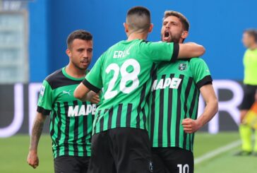 Il Sassuolo in dieci rimonta e batte 2-1 l'Empoli