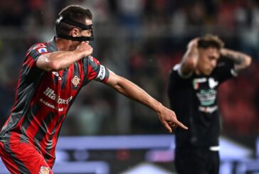 La Cremonese vince 2-0 lo scontro salvezza con lo Spezia