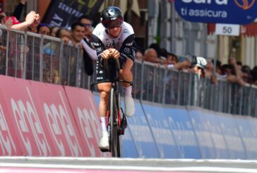 Ackermann vince l'11^ tappa, Thomas rimane in rosa