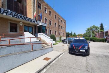Insegue in auto la ex: arrestato dai Carabinieri