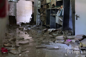 Alluvione, catena umana per salvare biblioteca del seminario di Forlì