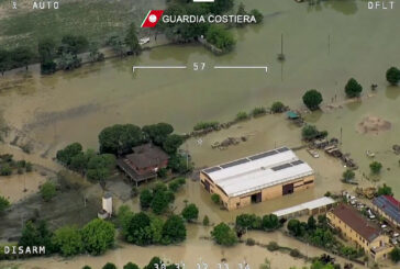 Alluvione Emilia Romagna, salvataggi ed evacuazioni in gommone