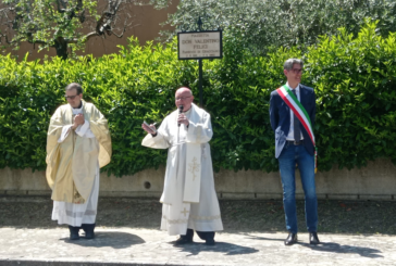 Intitolata una piazzetta a Don Valentino Felici, storico parroco di Gracciano