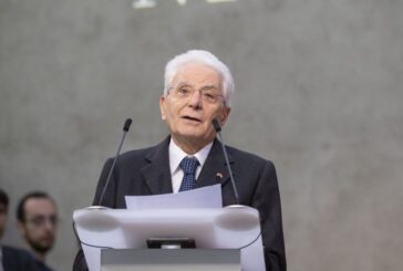 Mattarella "Rapporti tra Italia e Francia sono saldi"