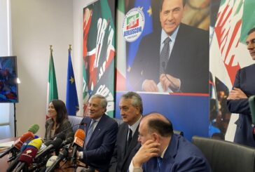 Tajani "Berlusconi è un leader che non scompare"
