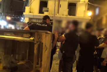Forze dell'ordine presidiano la Vucciria a Palermo