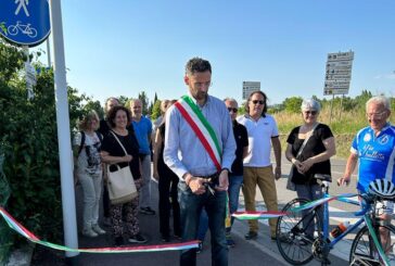 Taglio del nastro per il nuovo tratto della pista ciclo-pedonale