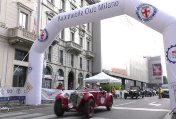Le auto storiche della 1000Miglia per le strade di Milano