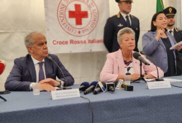 Piantedosi e Johansson a Lampedusa "Priorità lotta a trafficanti"