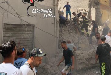 Crolla una palazzina a Torre del Greco, Prefetto "Nessun disperso"