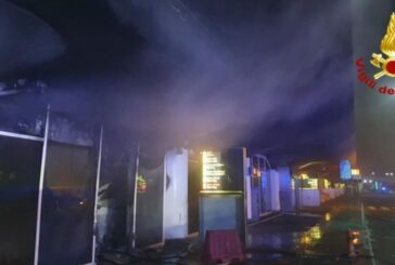 Dopo l'incendio l'aeroporto di Catania riparte con due voli all'ora