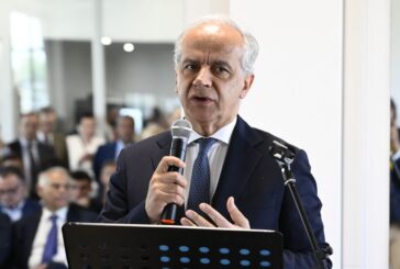 Piantedosi "Lampedusa merita il Nobel per l'accoglienza dei migranti"
