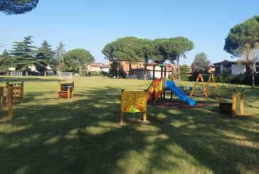 Pannelli e giochi sensoriali: in via Togliatti l’area verde inclusiva per bambini