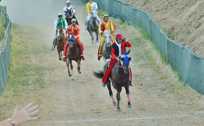 Rinviato il 149° Palio di Casole: si corre il 15 luglio