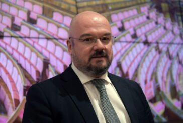 Borghi "Riapriamo il Parlamento e discutiamo di salario minimo"