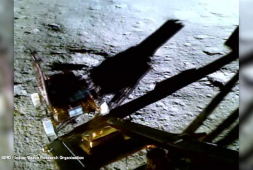 Luna, il rover indiano inizia l'esplorazione
