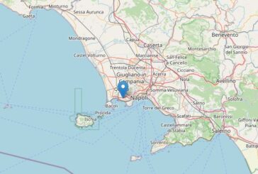 Terremoto di magnitudo 3.8 tra Napoli e Pozzuoli, gente in strada