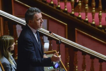 Salario minimo, Renzi "No all'aumento delle tasse per il ceto medio"