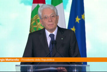 Mattarella "La scuola è la più importante risposta al degrado"